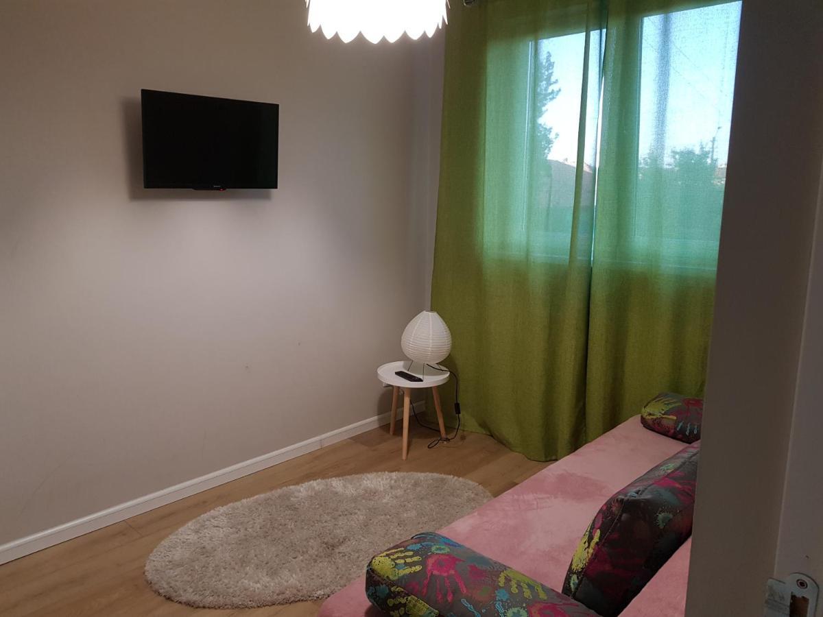 Sunshine Apartament Târgu-Mureş Habitación foto